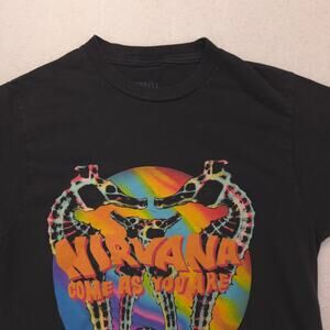 Nirvana Band Casual Crew Neck Graphic Shirt Adult Mens Size Small S Black